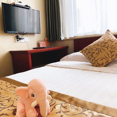 Super 8 Dunhuang Fengqingcheng Hotel Екстериор снимка