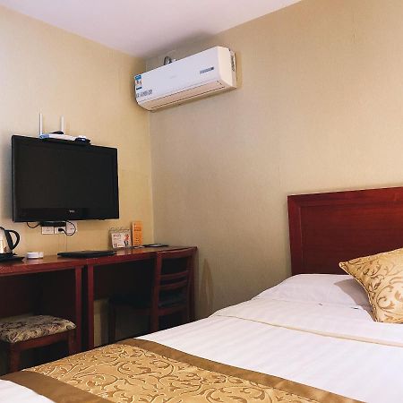 Super 8 Dunhuang Fengqingcheng Hotel Екстериор снимка