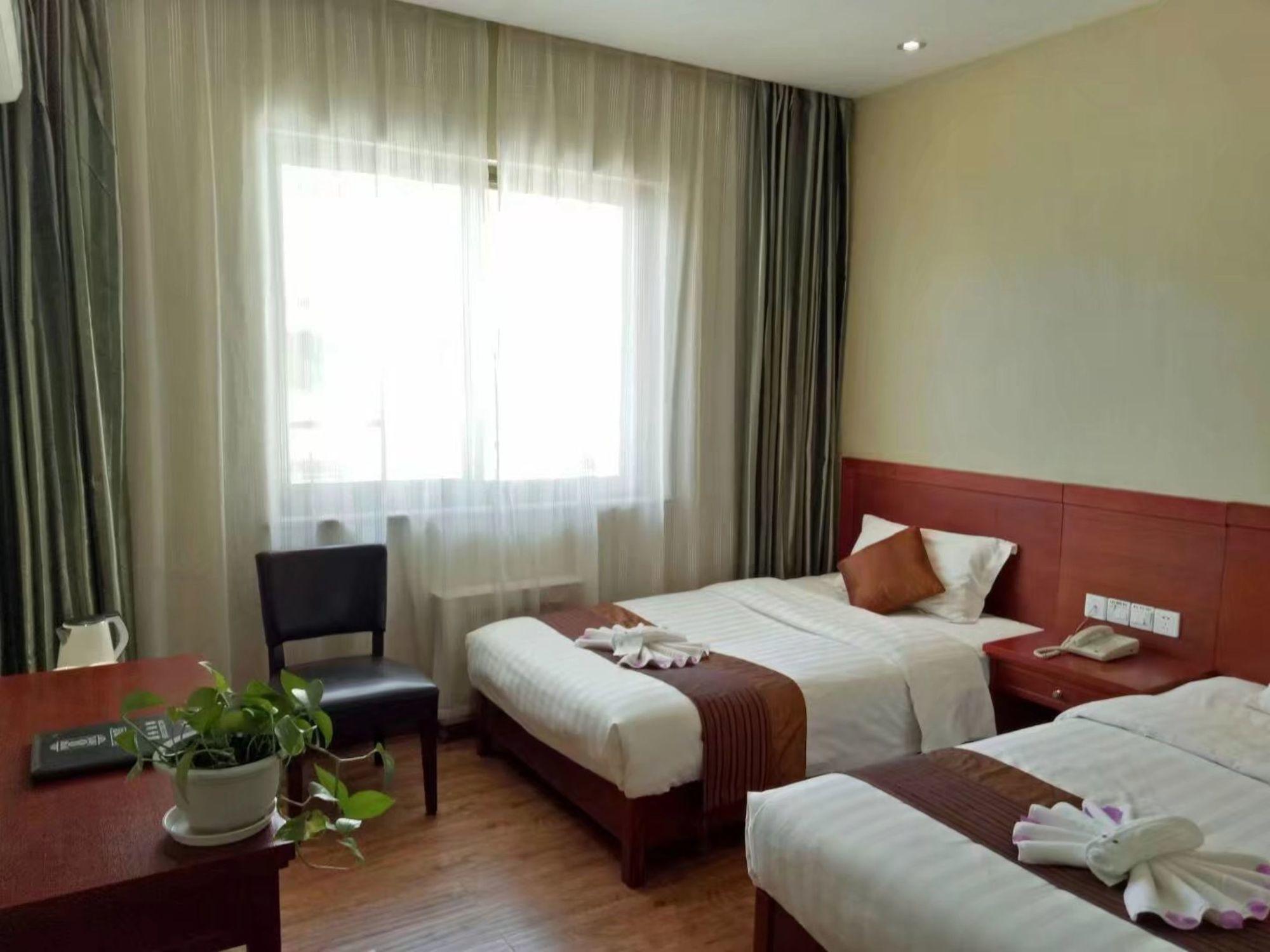 Super 8 Dunhuang Fengqingcheng Hotel Екстериор снимка
