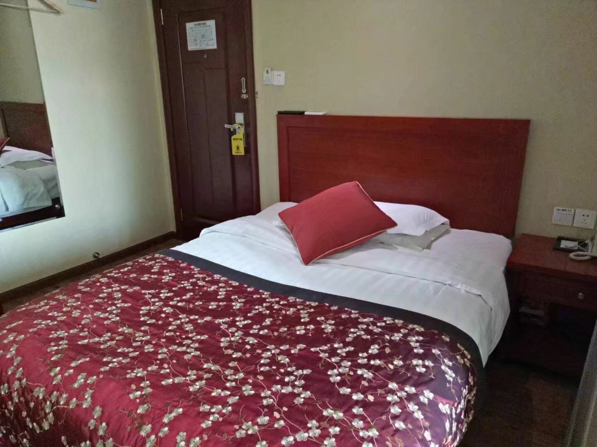 Super 8 Dunhuang Fengqingcheng Hotel Екстериор снимка