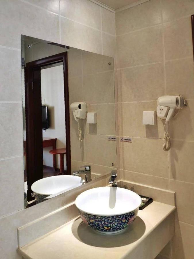 Super 8 Dunhuang Fengqingcheng Hotel Екстериор снимка