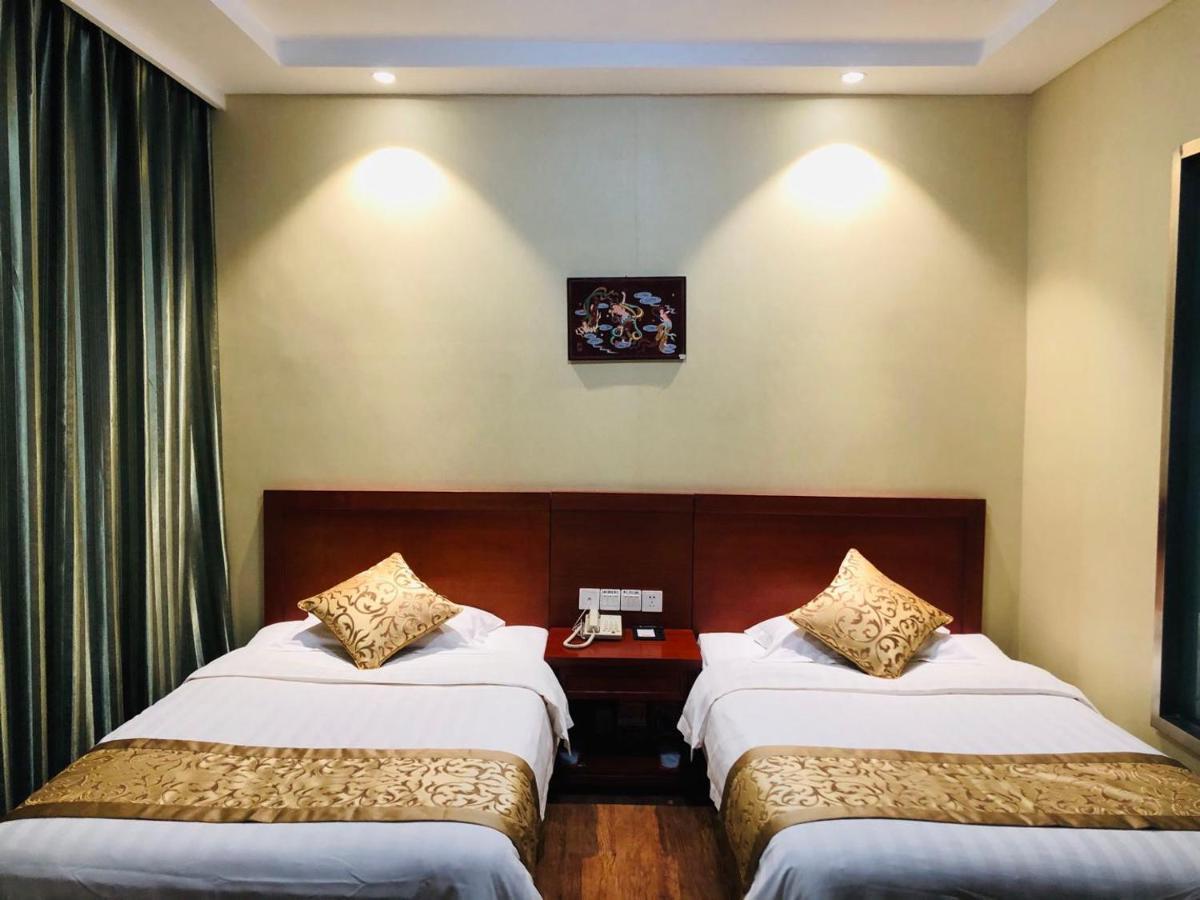 Super 8 Dunhuang Fengqingcheng Hotel Екстериор снимка