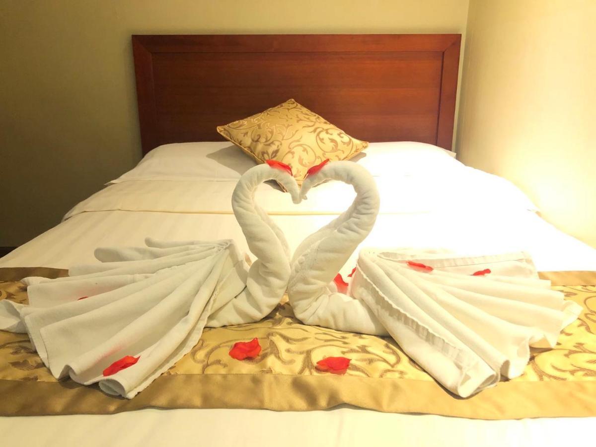 Super 8 Dunhuang Fengqingcheng Hotel Екстериор снимка